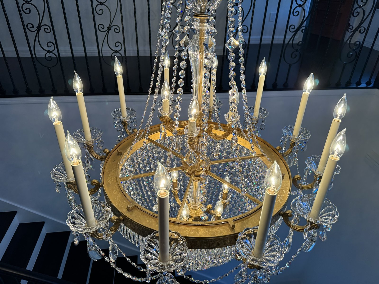 Chandelier services in Delray Beach, Florida